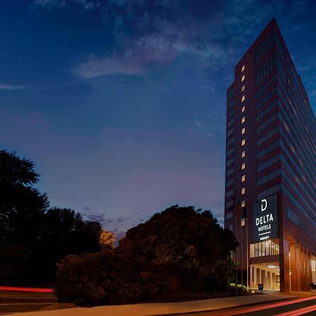 Delta Hotels By Marriott Richmond Downtown Exteriör bild