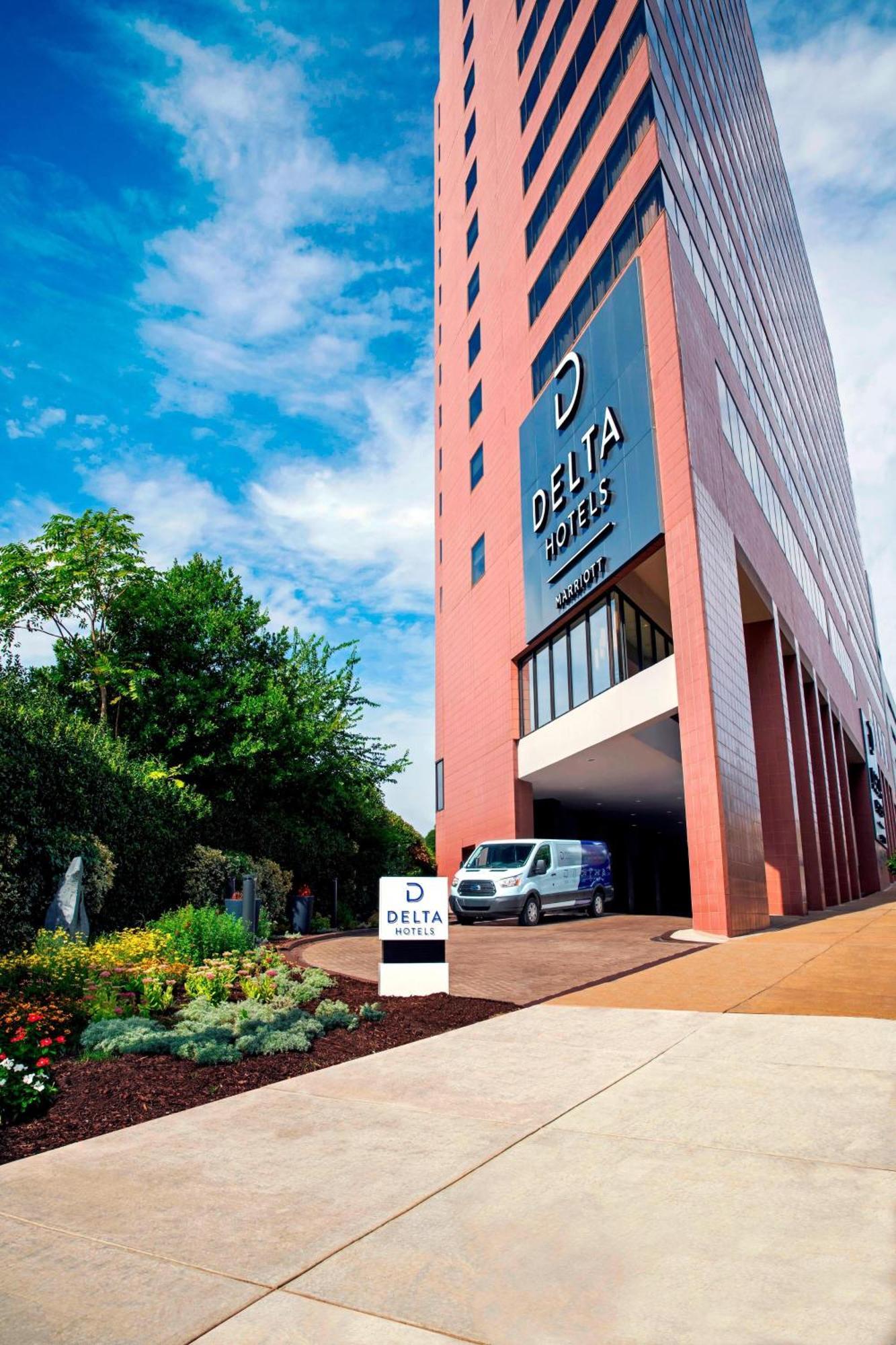 Delta Hotels By Marriott Richmond Downtown Exteriör bild